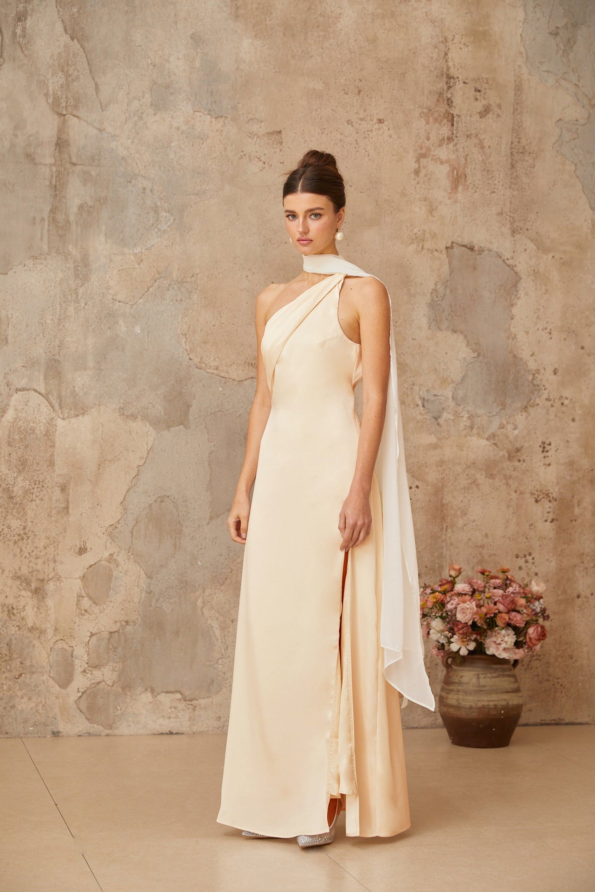 Thérèse neutral scarf-design satin maxi dress
