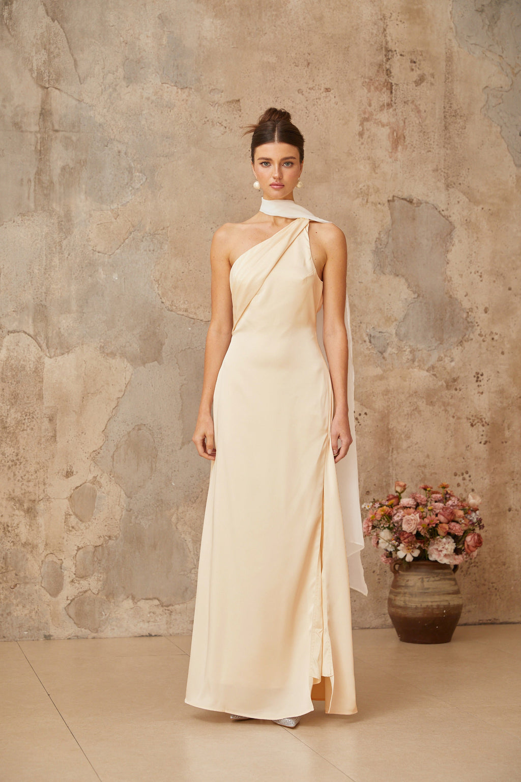 Thérèse neutral scarf-design satin maxi dress