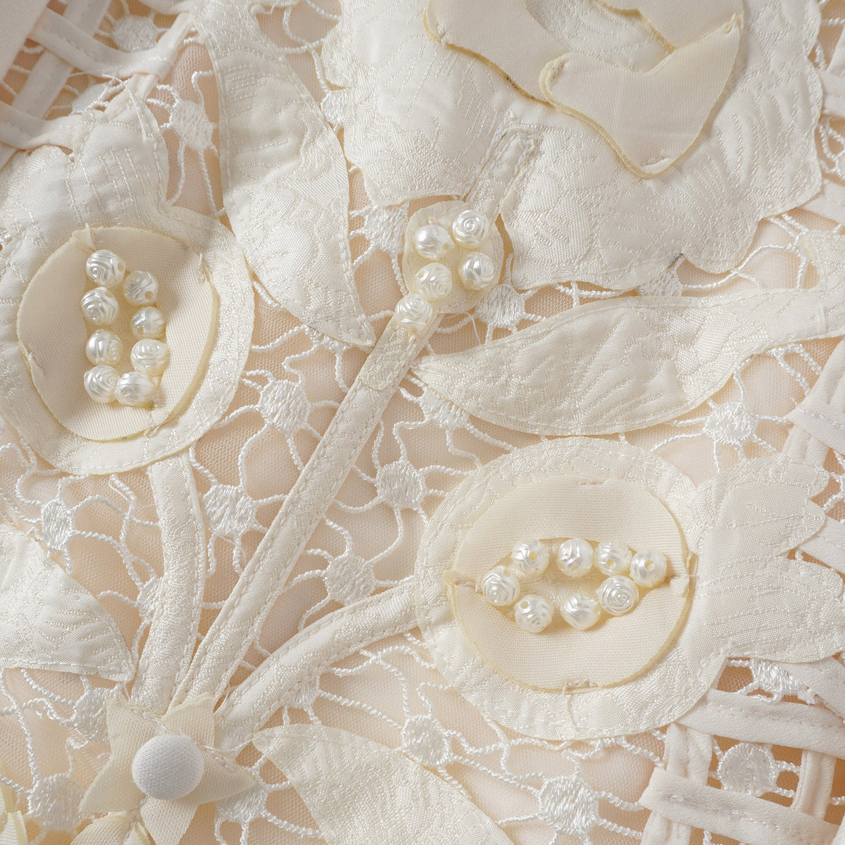 Léa White Floral Appliqué Crochet Mini Dress