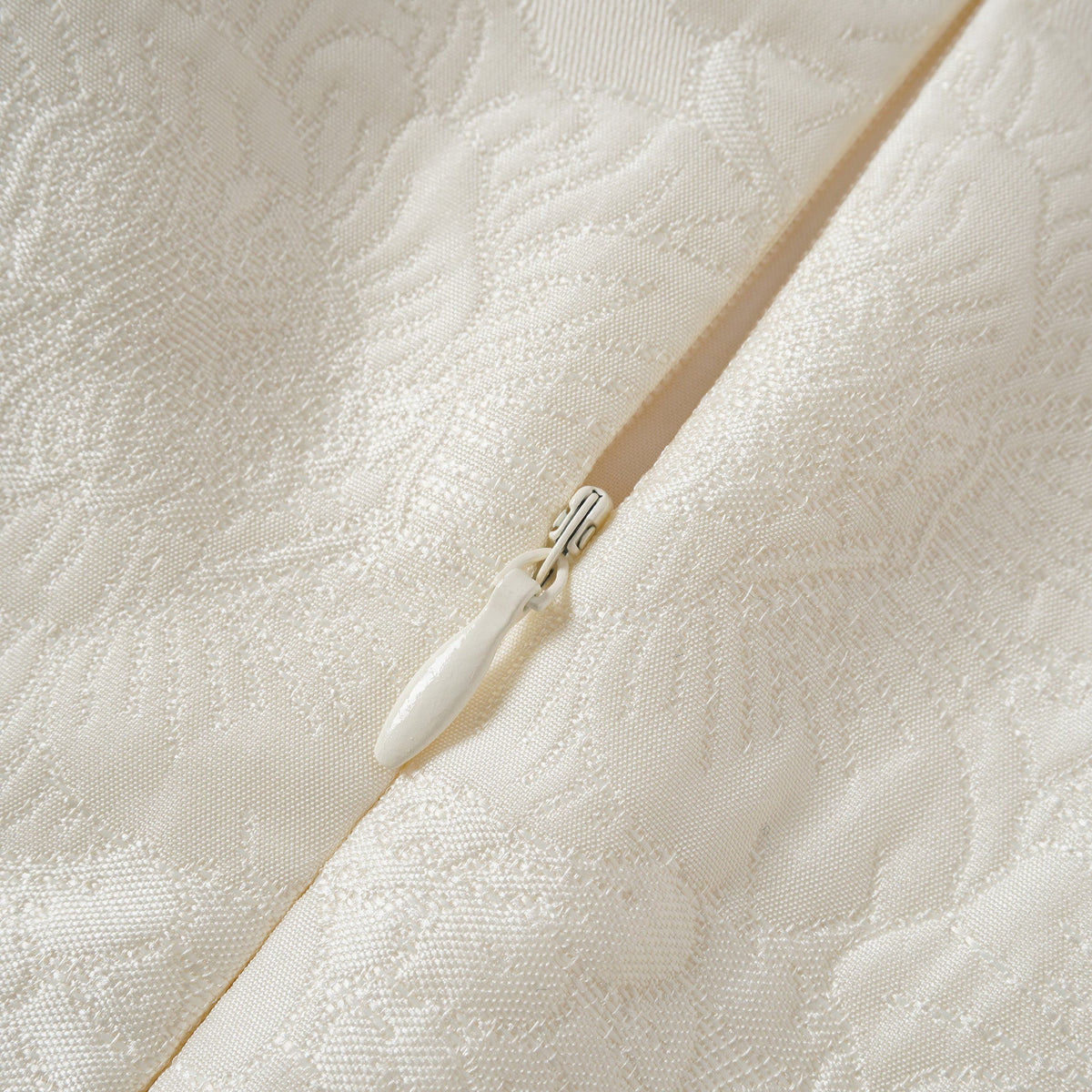 Léa White Floral Appliqué Crochet Mini Dress