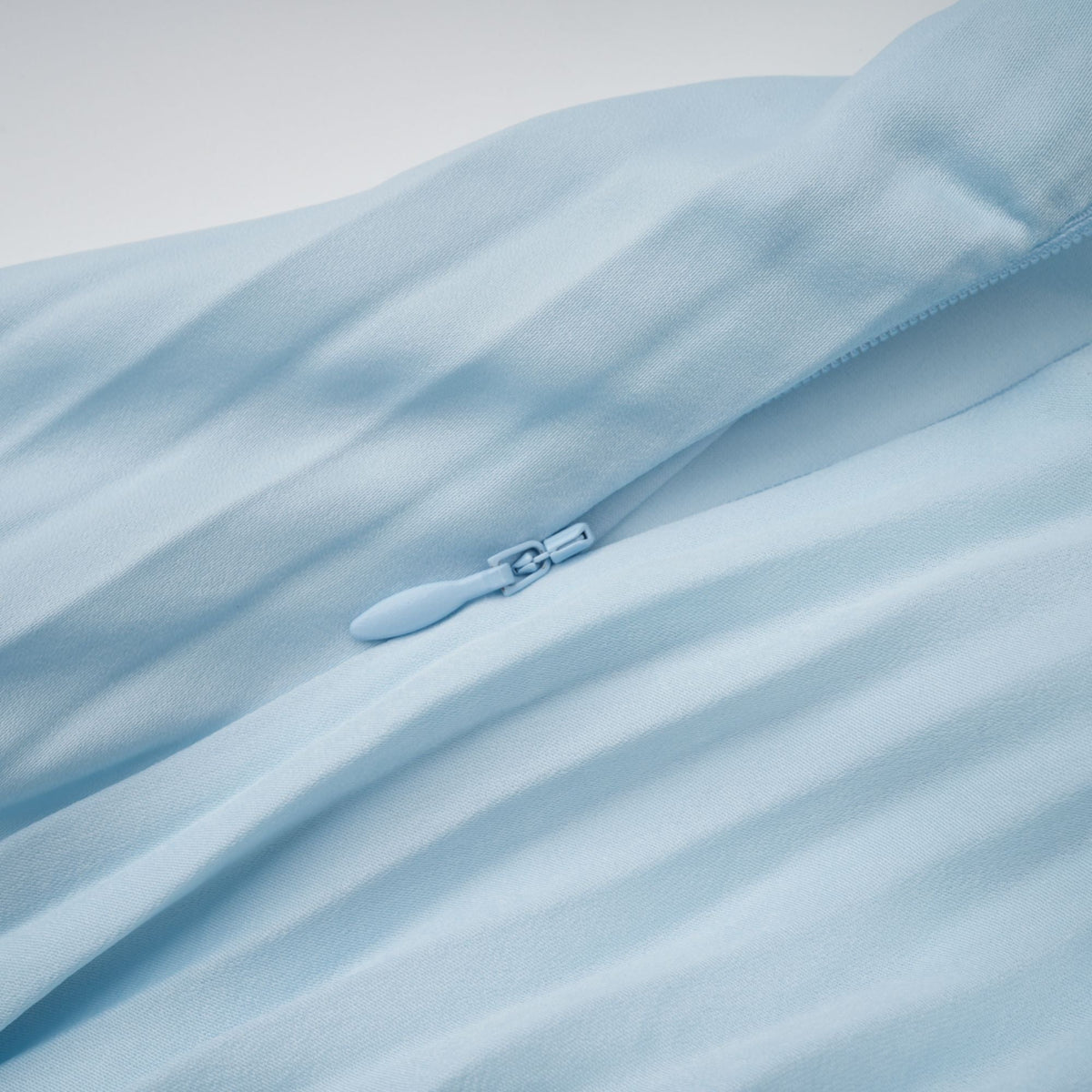 Andréa Blue Pleated Maxi Dress with Cutout Detail